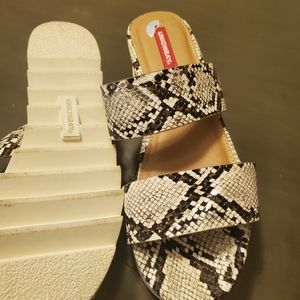 Womens union bay shoes